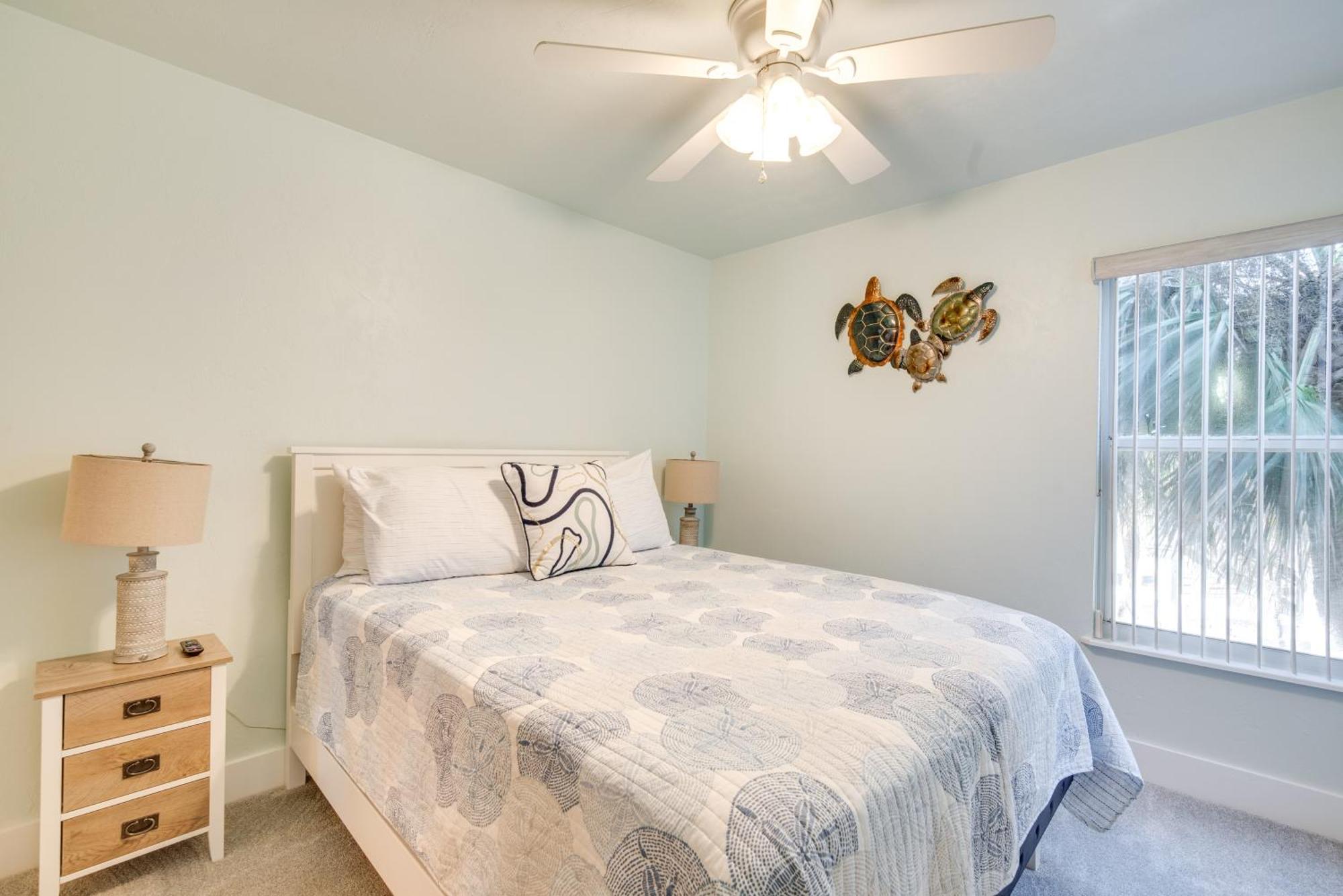 Cedar Key Condo With Balcony And Gulf Views! 외부 사진
